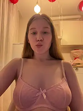 Eva Weyne online show from March 27, 2026, 8:52 pm