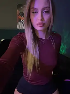 Snapshot of Sweet__Milly chatting on January 12, 2025, 1:16 pm Sweet Milly online show from January 12, 2025, 1:16 pm