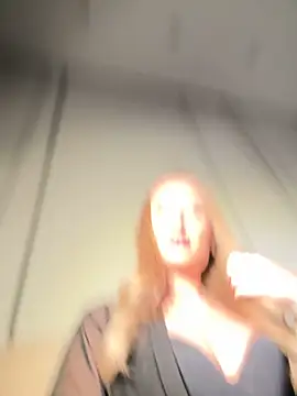 Snapshot of Sweet__Milly chatting on February 2, 2026, 3:22 pm Sweet Milly online show from February 2, 2026, 3:22 pm