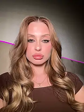 Sweet  Milly online show from March 29, 2026, 7:47 pm