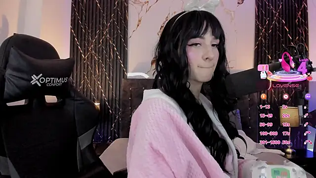 devlin violett online show from April 15, 2026, 11:39 am