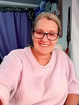 irinamaux online show from January 5, 2026, 5:27 pm