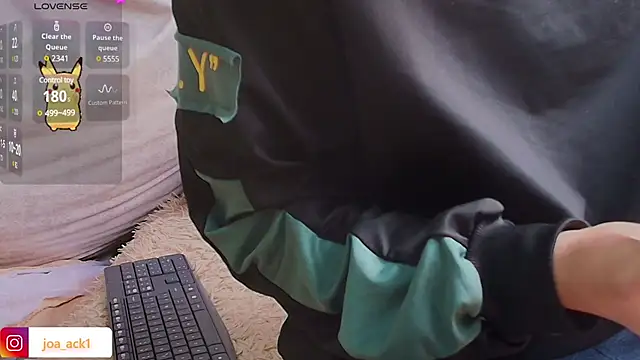 Levii Ackermann online show from February 23, 2025, 3:18 pm