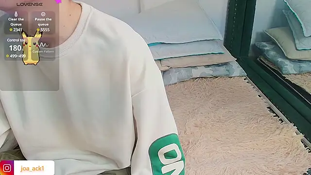 Levii Ackermann online show from March 4, 2025, 2:10 pm