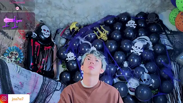 Levii Ackermann online show from October 17, 2025, 2:30 pm