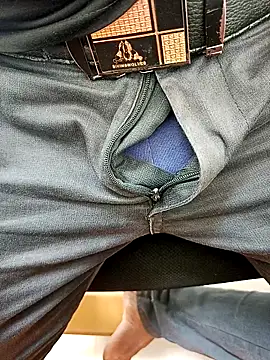 Snapshot of mr_slim_body chatting on March 21, 2026, 4:28 am mr slim body online show from March 21, 2026, 4:28 am