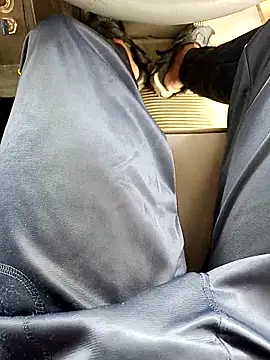 Snapshot of mr_slim_body chatting on April 1, 2026, 5:19 am mr slim body online show from April 1, 2026, 5:19 am