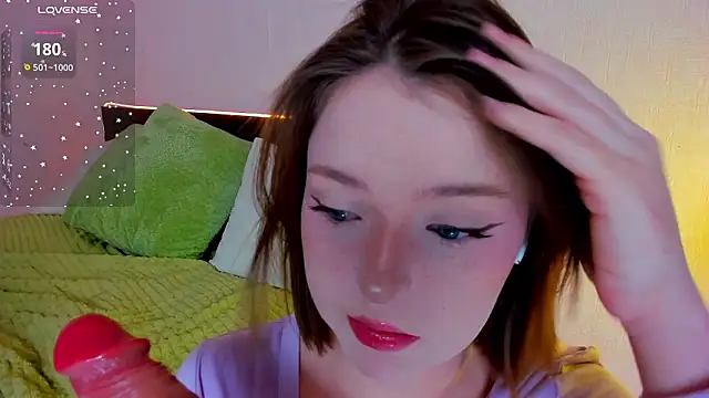 lexxxxxxi online show from February 8, 2026, 6:44 pm