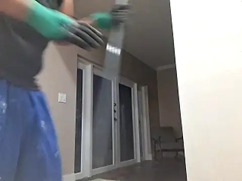 Zander823 online show from April 1, 2026, 4:24 am