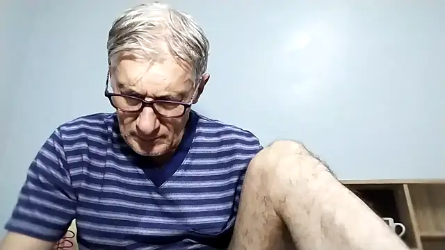 BIGUNCUTHARDCOCK online show from September 20, 2025, 1:17 am