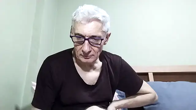 BIGUNCUTHARDCOCK online show from October 10, 2025, 2:49 pm