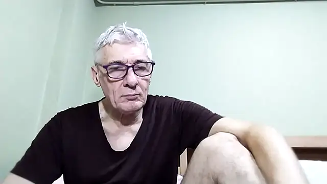 BIGUNCUTHARDCOCK online show from October 12, 2025, 12:53 am