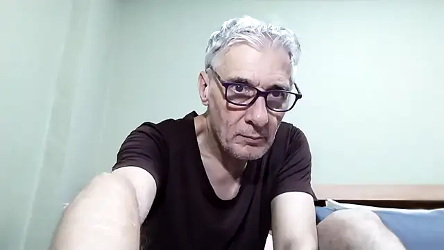 BIGUNCUTHARDCOCK online show from October 27, 2025, 1:09 am