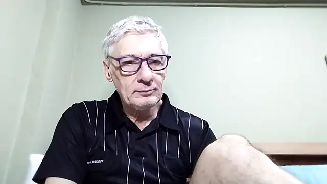 BIGUNCUTHARDCOCK online show from November 20, 2025, 12:00 am