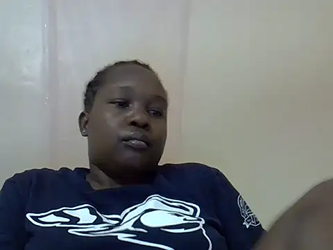 Snapshot of Giannah01 chatting on July 17, 2026, 12:39 am Giannah01 online show from July 17, 2026, 12:39 am