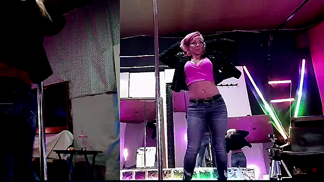 MadisonMarie online show from December 22, 2024, 8:38 am