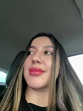 Sarapalmer1 online show from January 7, 2025, 8:10 pm