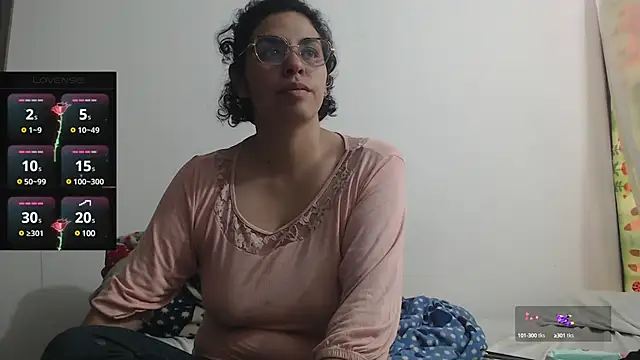 Snapshot of Anne_purple chatting on March 13, 2025, 7:17 pm Anne purple online show from March 13, 2025, 7:17 pm