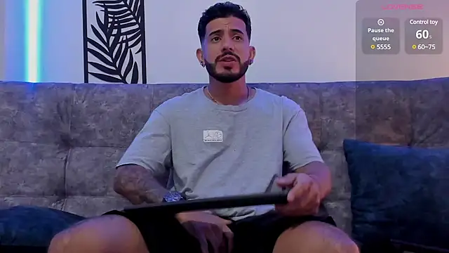 Snapshot of Bruno_Mattos chatting on January 25, 2025, 6:24 pm Bruno Mattos online show from January 25, 2025, 6:24 pm