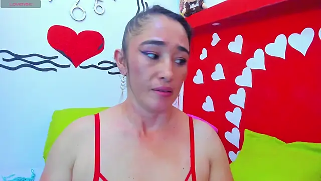 charlotte-11 online show from March 20, 2025, 9:13 pm