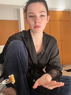 RoxiBlack online show from February 22, 2026, 7:29 am