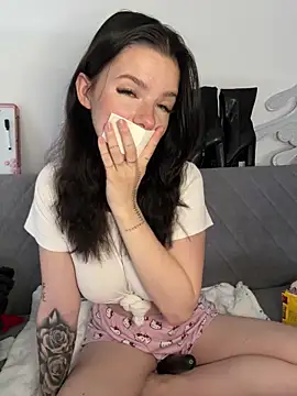 RoxiBlack online show from March 20, 2026, 9:03 am