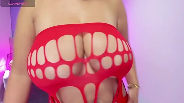 Snapshot of Alicebrooks_ chatting on February 4, 2025, 12:33 pm Alicebrooks online show from February 4, 2025, 12:33 pm