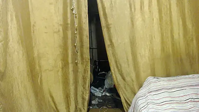  Estelitta 5 online show from February 15, 2025, 6:55 pm