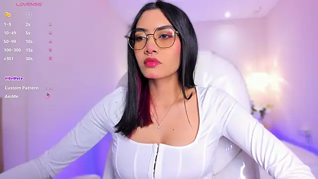 AzuraKindong online show from May 12, 2026, 7:22 pm