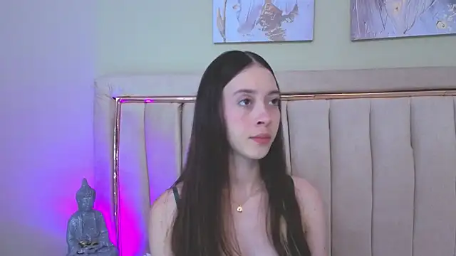 Snapshot of sophiia_grey_1 chatting on May 20, 2026, 9:21 pm sophiia grey 1 online show from May 20, 2026, 9:21 pm