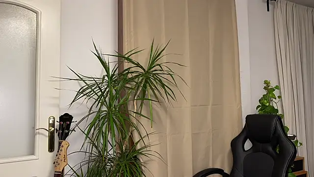 TheWildMiu online show from December 14, 2024, 9:24 pm