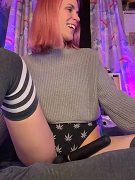 Snapshot of DanaeJustine chatting on February 5, 2026, 2:38 am DanaeJustine online show from February 5, 2026, 2:38 am