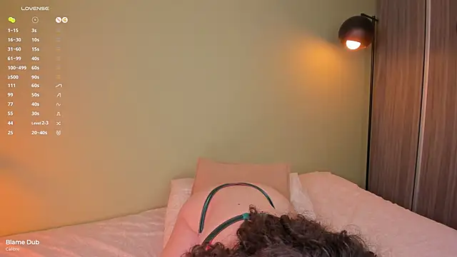 orchide  online show from September 29, 2025, 3:22 am