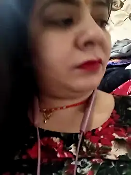 Husnpari20 online show from December 4, 2025, 4:00 am