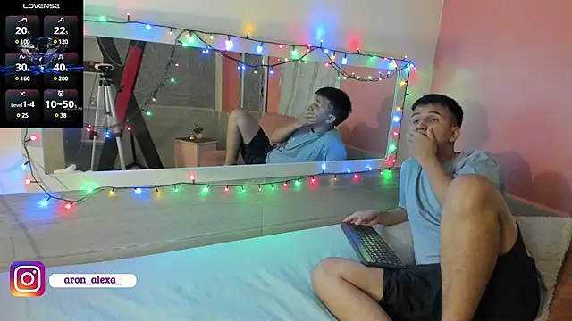 Snapshot of aron_alexa chatting on December 14, 2024, 1:05 pm aron alexa online show from December 14, 2024, 1:05 pm