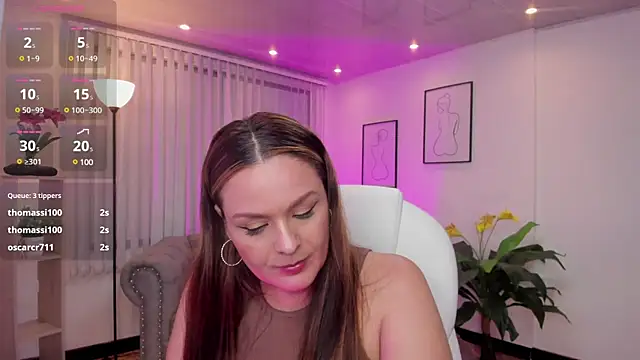 Aida adams online show from March 8, 2025, 2:12 am