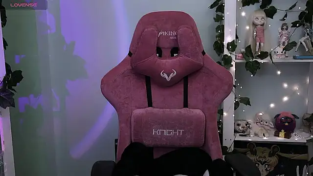 prettybones online show from February 1, 2026, 11:14 pm