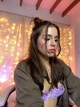 Juanelopez1 online show from November 7, 2025, 4:45 am