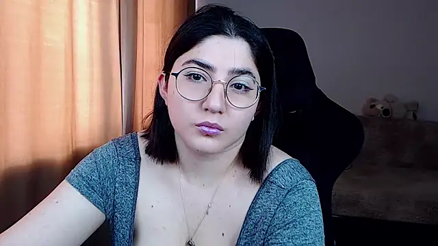 Snapshot of Crazy_Bunya chatting on June 21, 2026, 1:35 pm Crazy Bunya online show from June 21, 2026, 1:35 pm