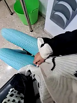 SexyErola27 online show from March 3, 2025, 4:24 pm