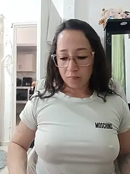 Snapshot of emilypoppy3 chatting on June 30, 2026, 7:37 pm emilypoppy3 online show from June 30, 2026, 7:37 pm
