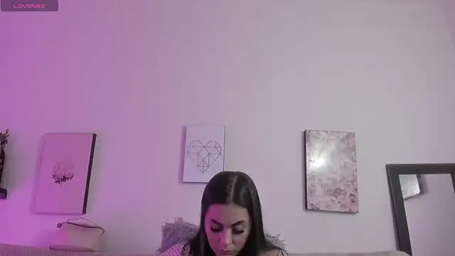 Murieel 69 online show from December 13, 2025, 8:25 pm