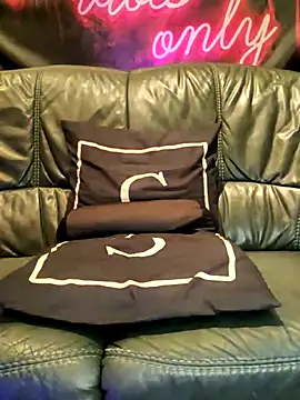 Melody87 online show from March 17, 2025, 8:40 pm