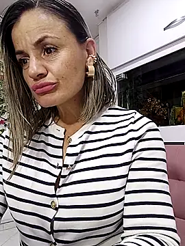 sweetfantasyy69 online show from May 22, 2026, 1:13 am