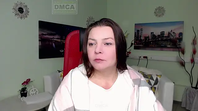 Lily flower7 online show from December 15, 2025, 5:01 am