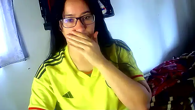 brittanycheeks online show from February 6, 2025, 1:43 pm