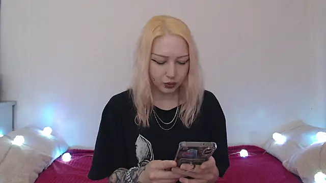 Snapshot of Emily_hardcore chatting on June 26, 2026, 9:52 pm Emily hardcore online show from June 26, 2026, 9:52 pm