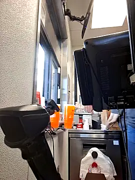 Snapshot of samone9 chatting on March 13, 2025, 7:28 pm samone9 online show from March 13, 2025, 7:28 pm