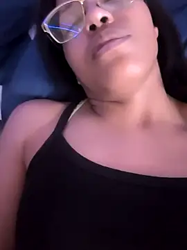 samone9 online show from March 13, 2026, 9:43 pm