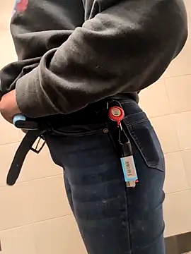 samone9 online show from March 22, 2026, 12:19 pm